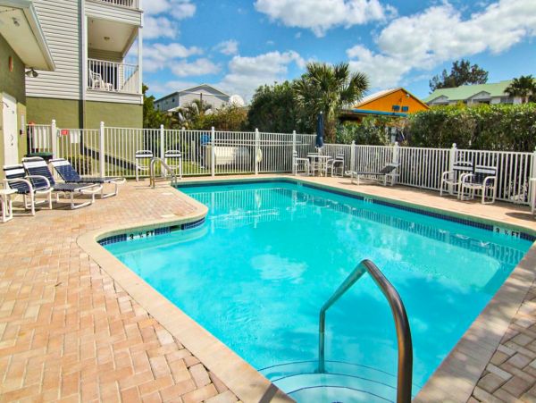 Stunning Residence Updated, Stylish Comfort Awaits