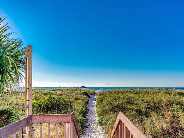 Gulf Front 3 Bedroom Vacation Condo in Indian Rocks Beach