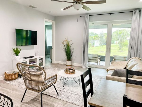 Beautiful 3 Bedroom Vacation Home in Venice Sleeps 7