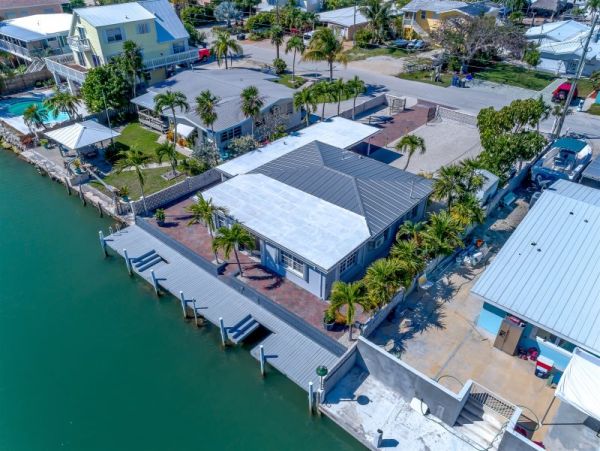 Marathon Vacation Home Three Bedroom Water Views