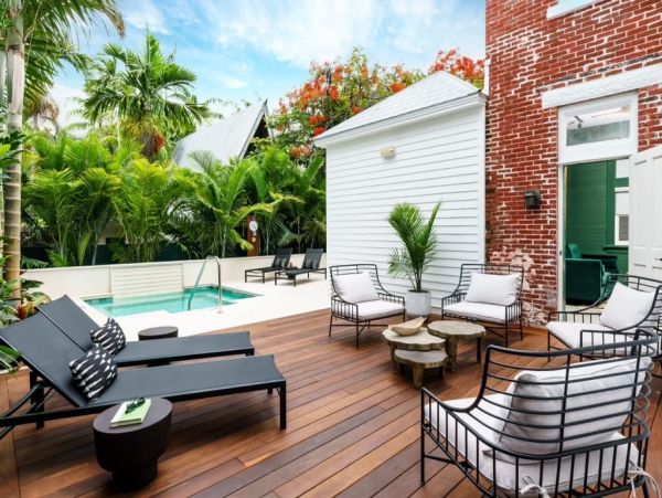 Key West Six Bedroom Vacation Retreat Sleeps 16