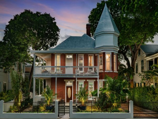 Key West Six Bedroom Vacation Retreat Sleeps 16