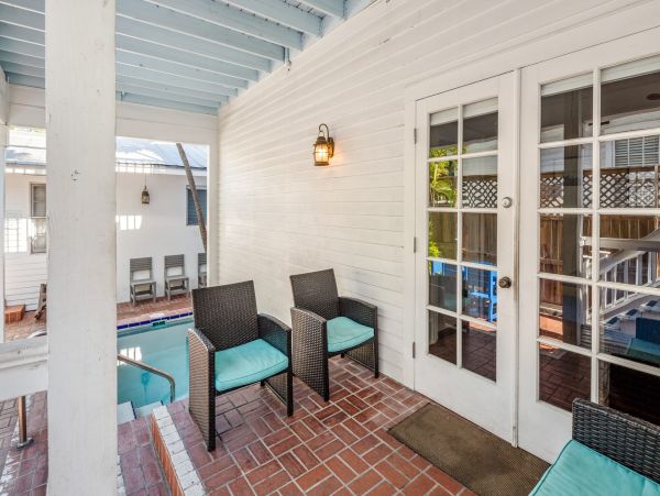 Beautiful Key West Vacation Pool Home Sleeps 19 Guests