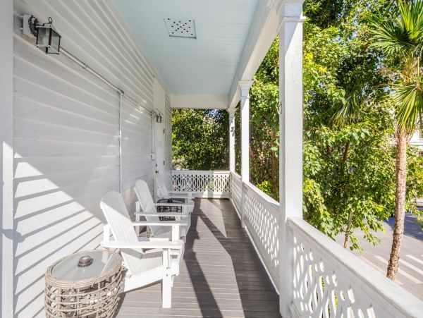 Beautiful Key West Vacation Pool Home Sleeps 19 Guests