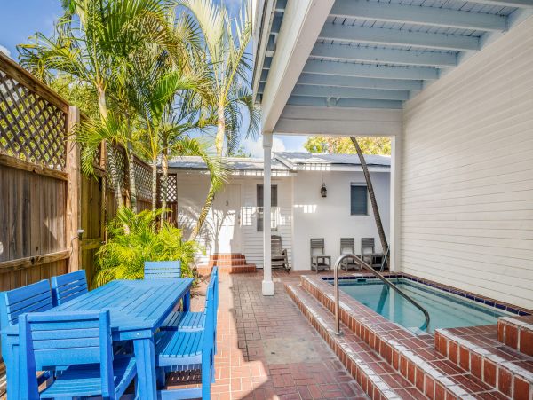 Beautiful Key West Vacation Pool Home Sleeps 19 Guests