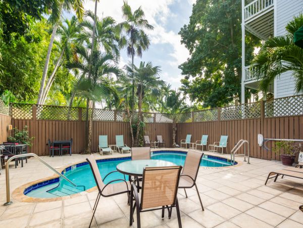 Charming 9 Bedroom Vacation Home in Key West