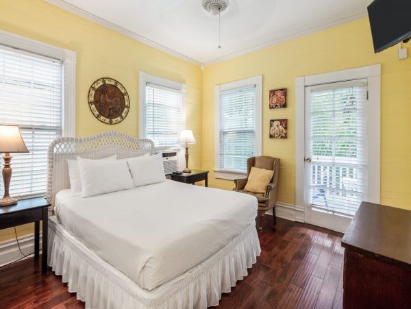 Charming 9 Bedroom Vacation Home in Key West