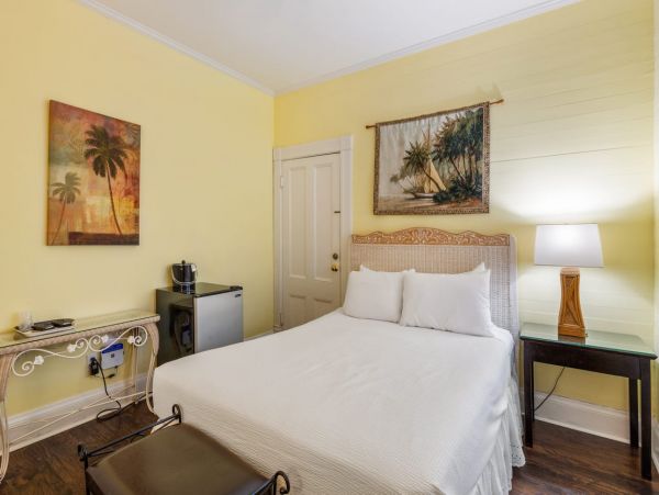 Charming 9 Bedroom Vacation Home in Key West