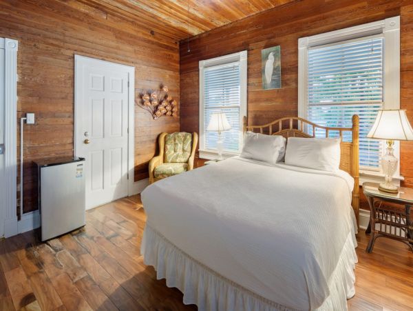 Charming 9 Bedroom Vacation Home in Key West
