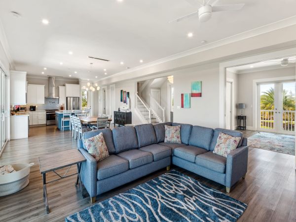 Contemporary Waterfront 4 Bedroom Vacation Rental