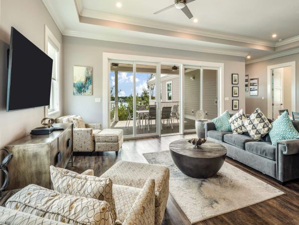 Beautiful 4 Bedroom Vacation Home with Water Views & Dock