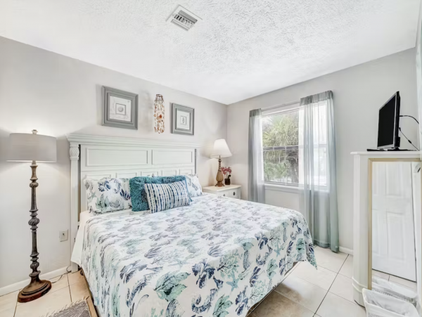 Manasota Key Lovely Home Away from Home