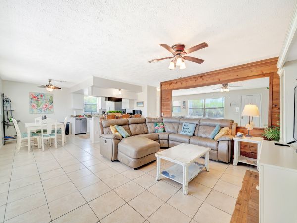 Gulf Coast Duplex with Beach Access in Manasota Key