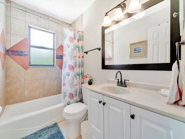 Gulf Coast Duplex with Beach Access in Manasota Key