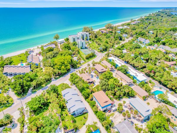 Gulf Coast Duplex with Beach Access in Manasota Key