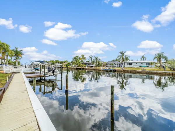 Three Bedroom Sleeps 12 Guests Sunset views