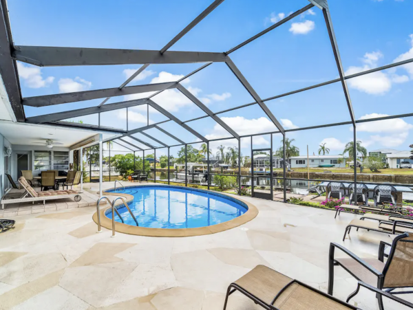 Three Bedroom Sleeps 12 Guests Sunset views