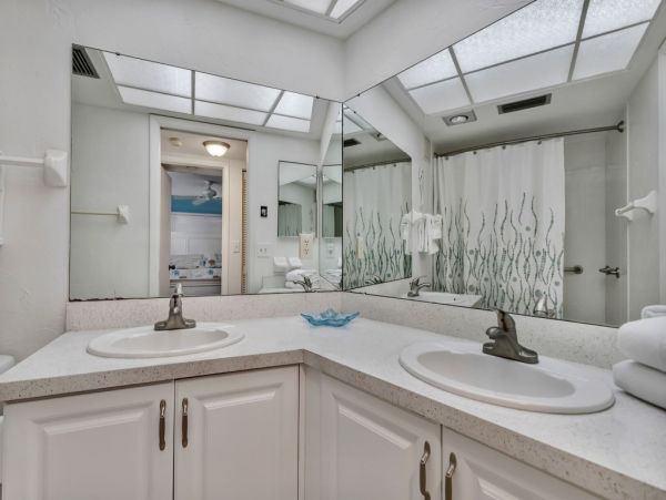 Tranquil Beachside Condo with Gulf Views