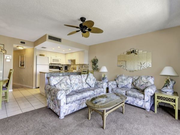 Tranquil Bayfront Retreat on St. Pete Beach
