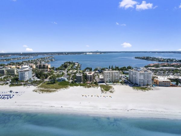 Charming Gulf-Front Condo on St. Petersburg