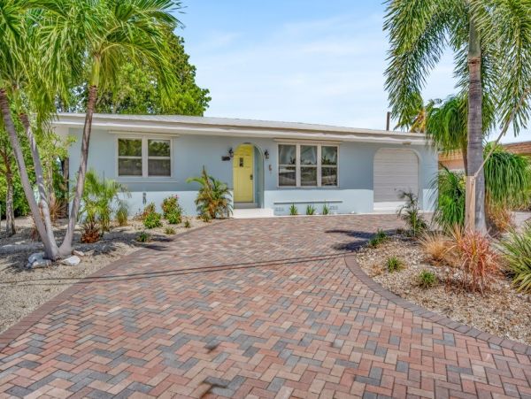 Marathon Vacation Home Two Bedroom