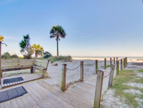 Oceanfront Vacation Condo in Isle of Palms Sleeps 6
