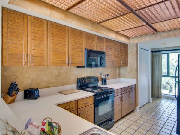 Oceanfront Vacation Condo in Isle of Palms Sleeps 6