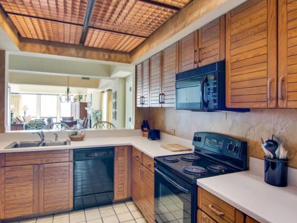 Oceanfront Vacation Condo in Isle of Palms Sleeps 6