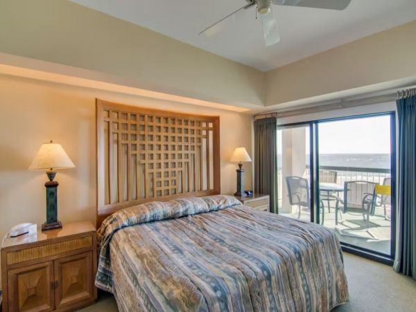 Oceanfront Vacation Condo in Isle of Palms Sleeps 6