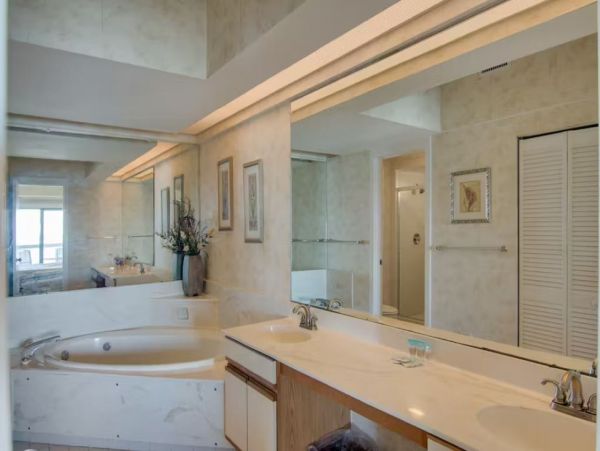 Oceanfront Vacation Condo in Isle of Palms Sleeps 6