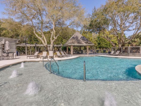 Oceanfront Vacation Condo in Isle of Palms Sleeps 6