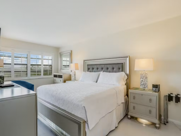 Marco Island Condo 1048124