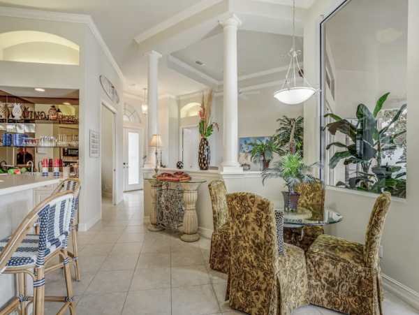 Stunning Vacation Home Marco Lovely Style Pool