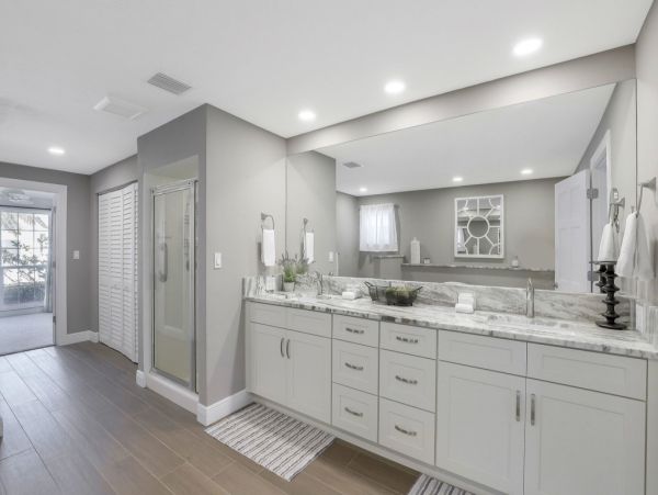 Canal Front Luxury 4 Bedroom Pool Home on Marco Island