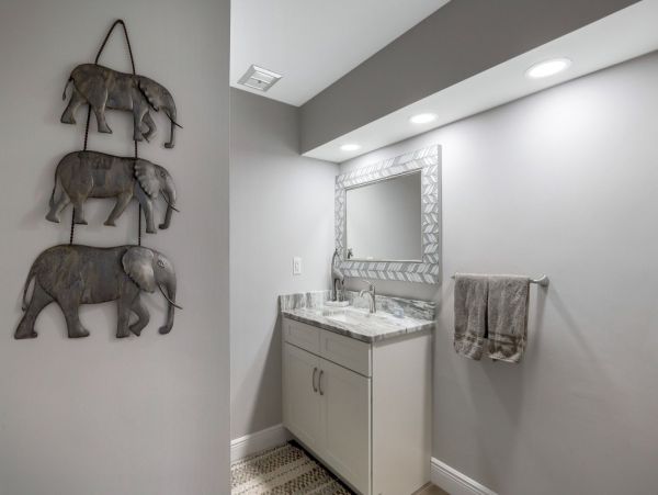 Canal Front Luxury 4 Bedroom Pool Home on Marco Island