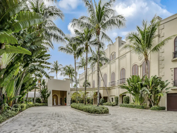 Five Star Resort Style Vacationing on Magnificent Marco Island