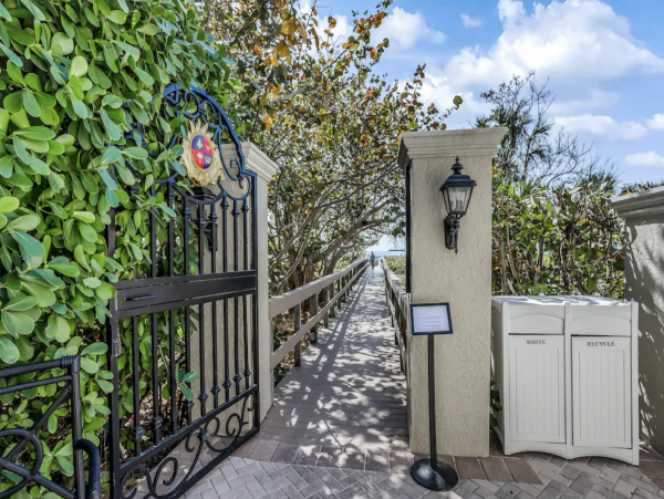 Five Star Resort Style Vacationing on Magnificent Marco Island
