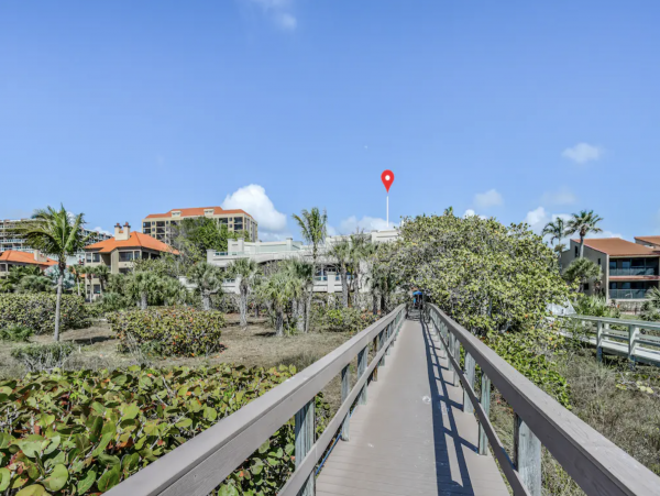 Five Star Resort Style Vacationing on Magnificent Marco Island