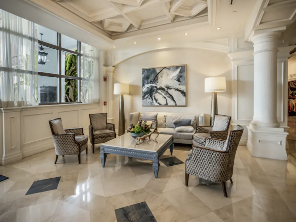 Five Star Resort Style Vacationing on Magnificent Marco Island