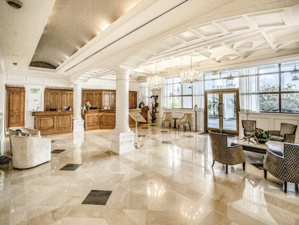 Marco Island Beachfront One Bedroom Vacation Condo