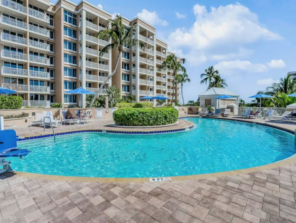 Marco Island Condo 1048135