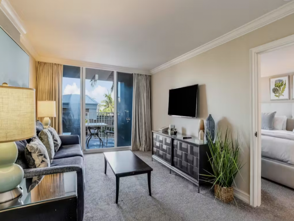 Marco Island Condo 1048135