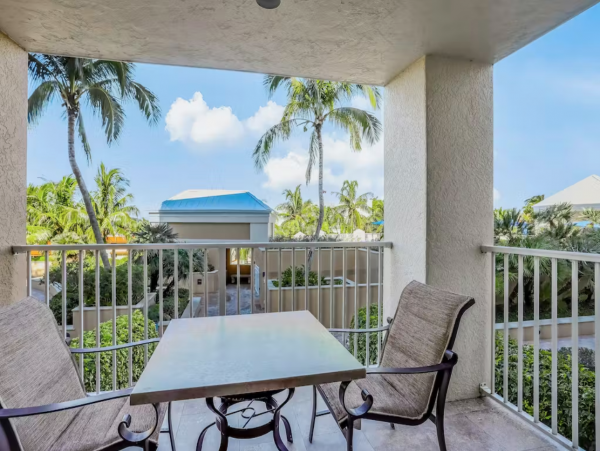 Marco Island Condo 1048135