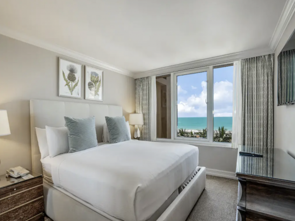 Marco Island Luxury Vacation Condo Views Amenities Beach