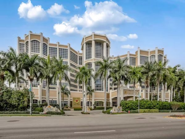 Marco Island Luxury Vacation Condo Views Amenities Beach