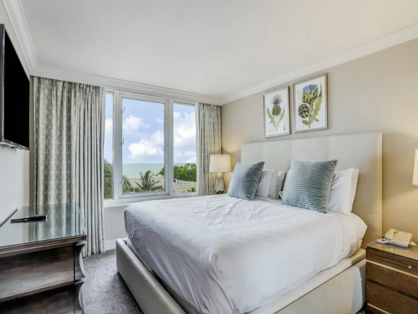 Stunning One Bedroom Luxury Marco Island Beach Condo