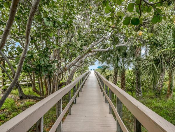 Gorgeous Marco Island 2 Bedroom Vacation Condo