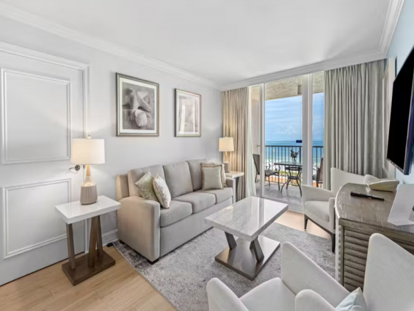 Gulf-Front Vacation Condo in Marco Island
