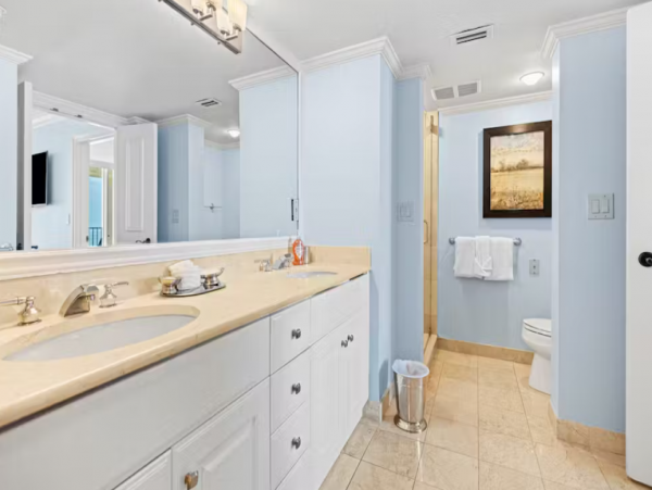 Gulf-Front Vacation Condo in Marco Island