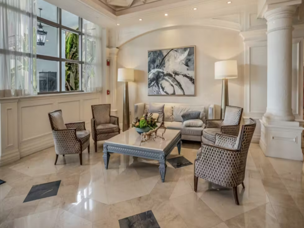 Gulf-Front Vacation Condo in Marco Island